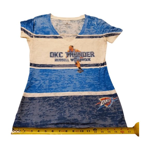 OKC Thunder Russell Westbrook V-Neck Tee Women’s M - Picture 9 of 11